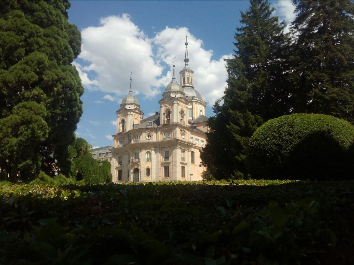 Hotel Rural El Jardin De La Hilaria Valsain Kültér fotó